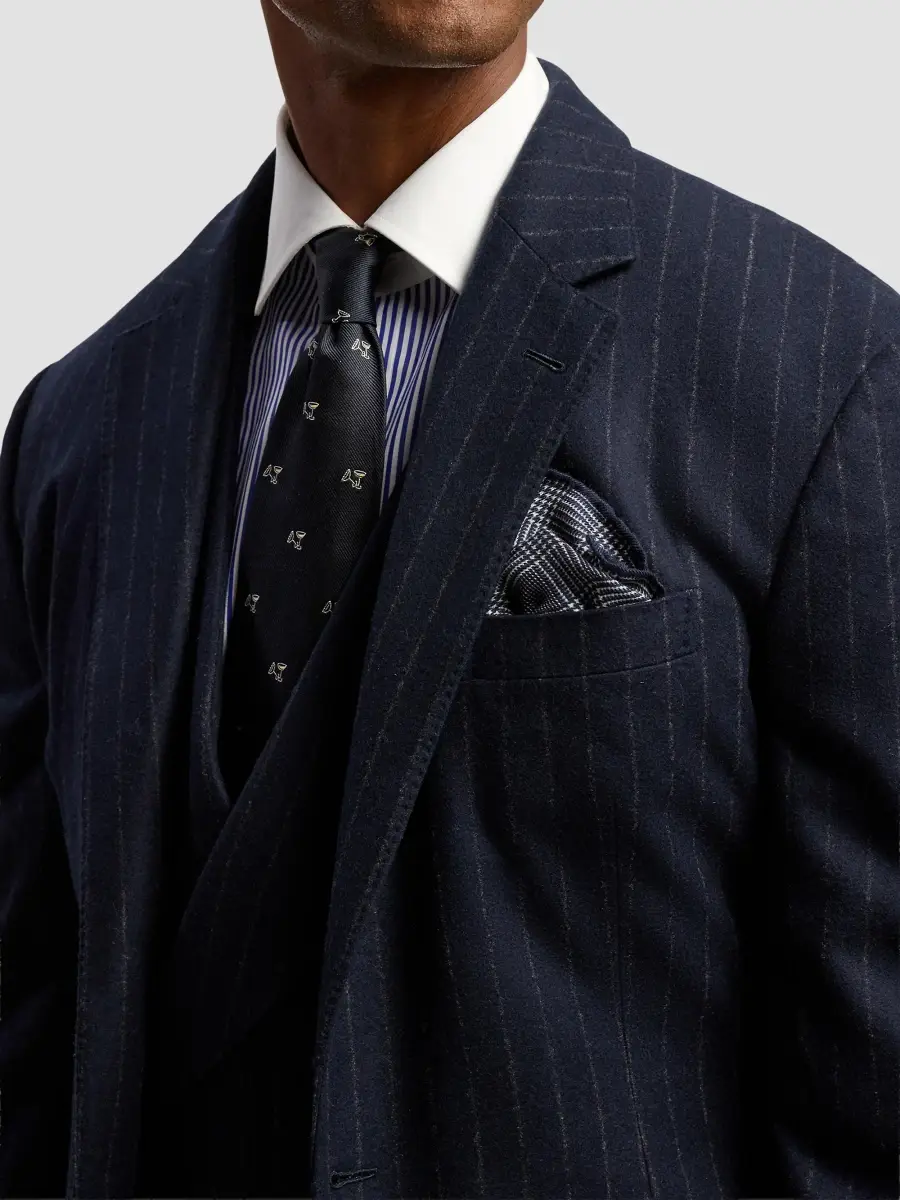 Ralph Lauren Purple Label Men's Plaid Cashmere-Silk Pocket Square | Thumbnail 3 Ralph Lauren Purple Label Men's Plaid Cashmere-Silk Pocket Square | Thumbnail 3