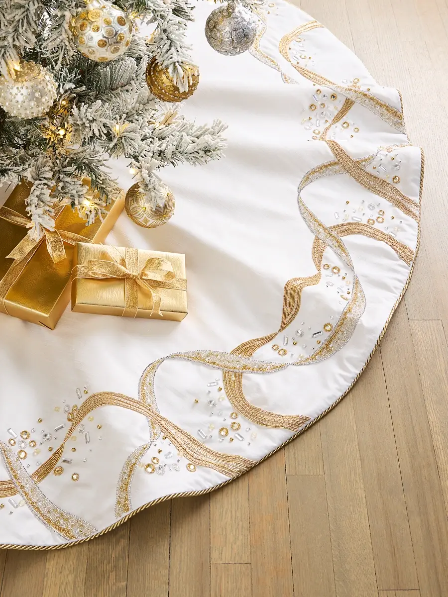Shimmer Arc 64" Beaded Tree Skirt Shimmer Arc 64" Beaded Tree Skirt