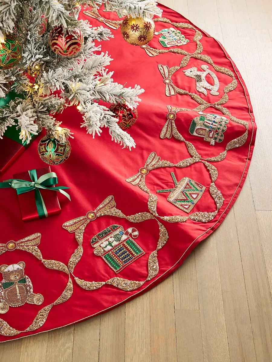 Kim Seybert Santa's Toy Chest Tree Skirt