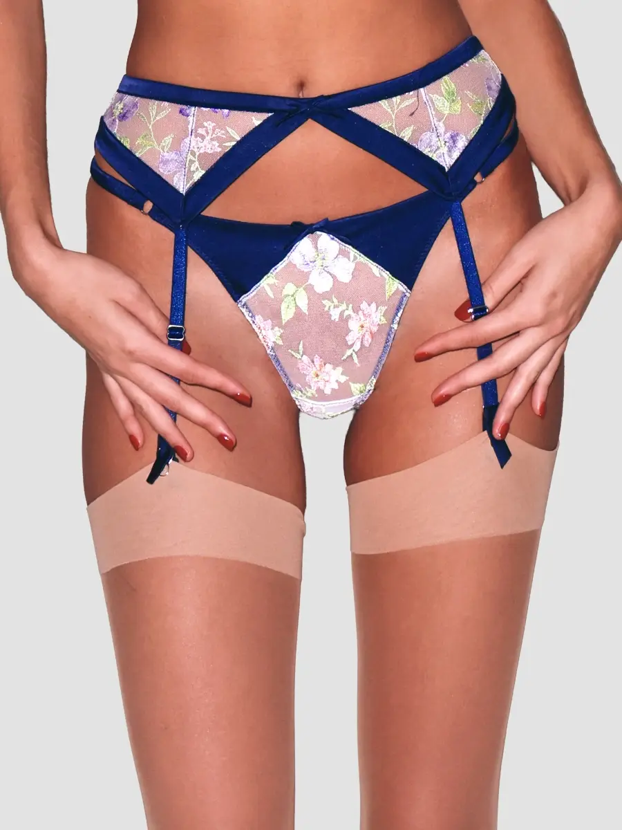 Fleur du Mal Women's Elara Embroidered Silk-Blend Thong | Thumbnail 4 Fleur du Mal Women's Elara Embroidered Silk-Blend Thong | Thumbnail 4