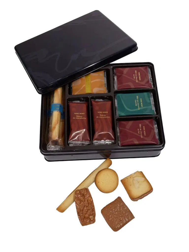 Petit Cinq Delices Tin