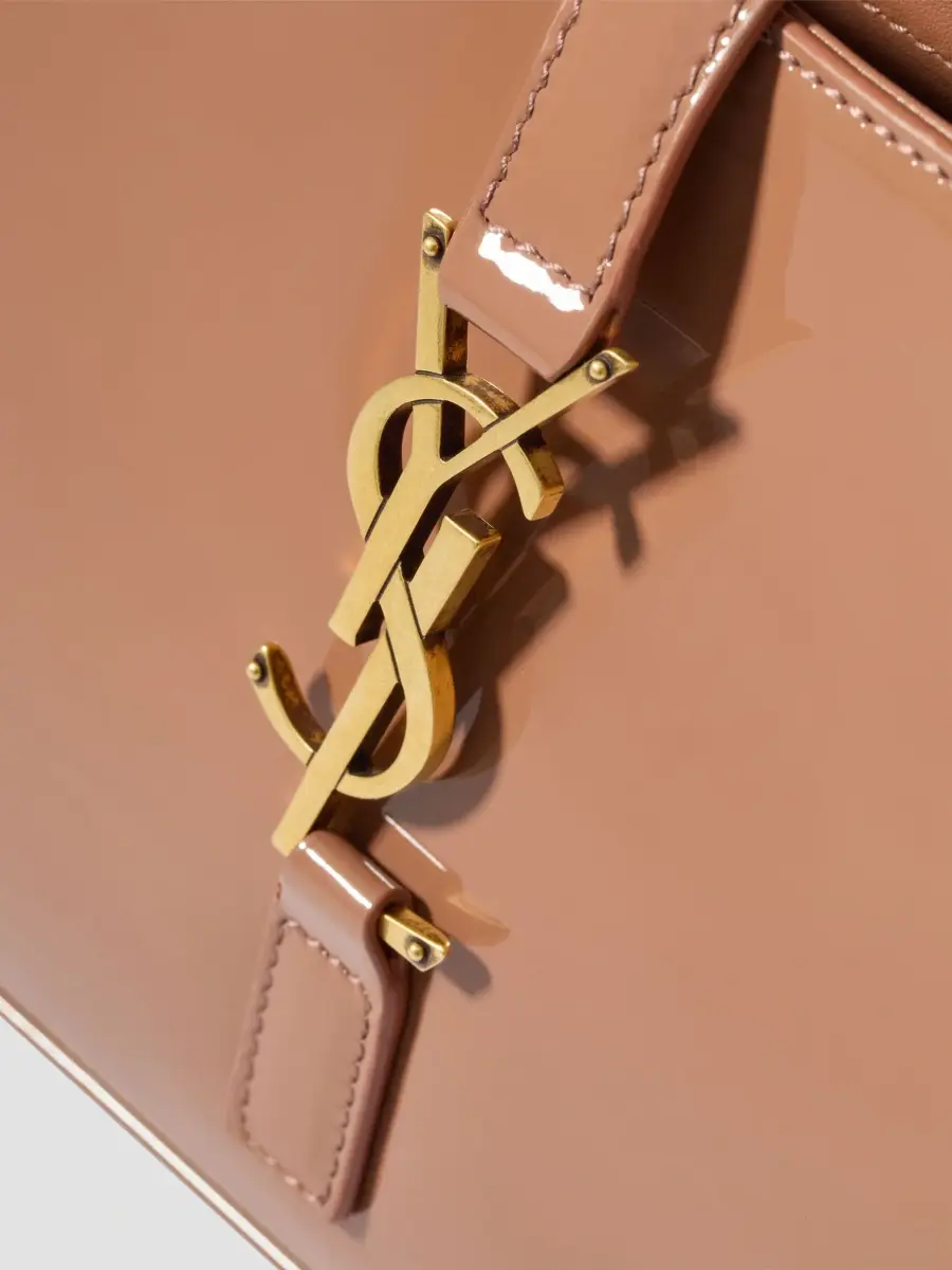 Saint Laurent Women's Le 5 à 7 Shoulder Bag in Patent Leather - Faded Brick | Thumbnail 7 Saint Laurent Women's Le 5 à 7 Shoulder Bag in Patent Leather - Faded Brick | Thumbnail 7