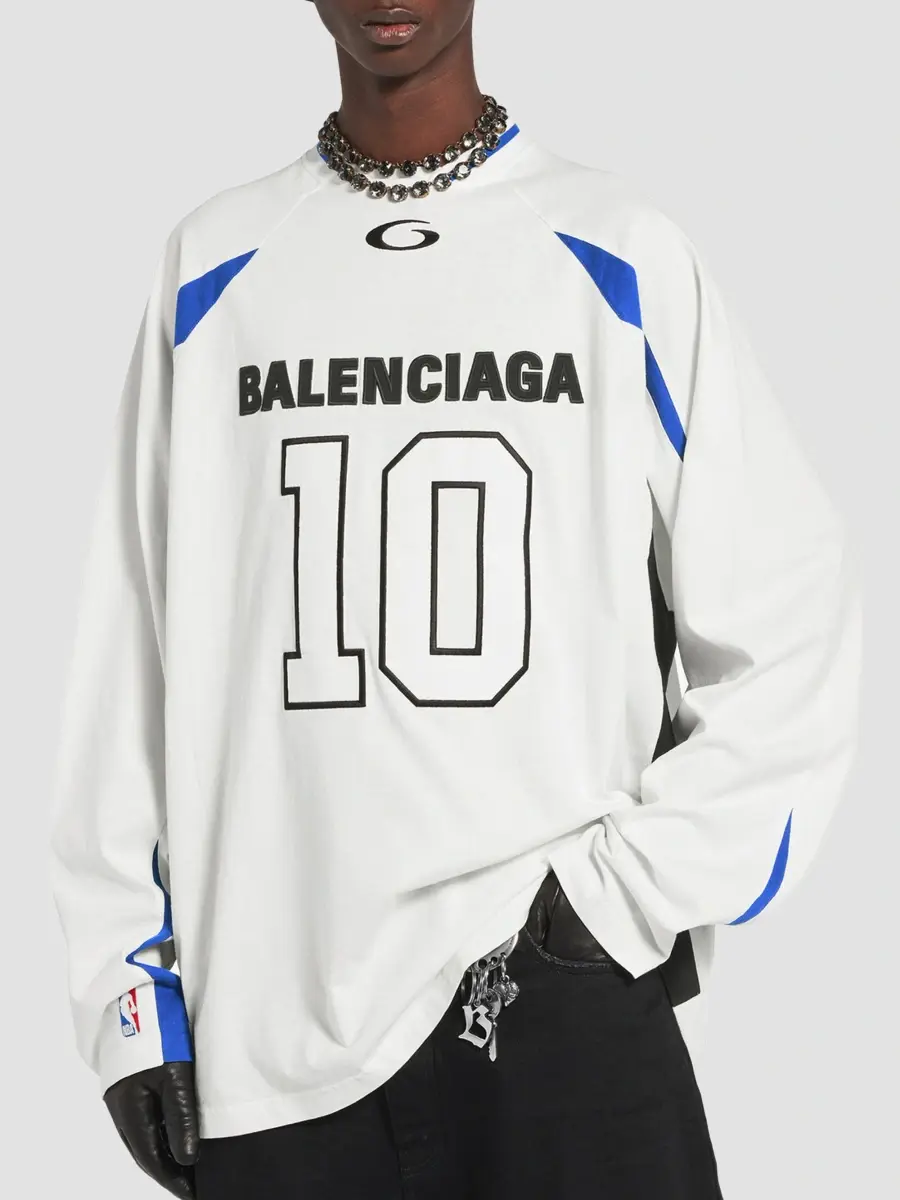 Balenciaga Men's / NBA Collaboration Oversized Long Sleeve T-Shirt | Thumbnail 3 Balenciaga Men's / NBA Collaboration Oversized Long Sleeve T-Shirt | Thumbnail 3