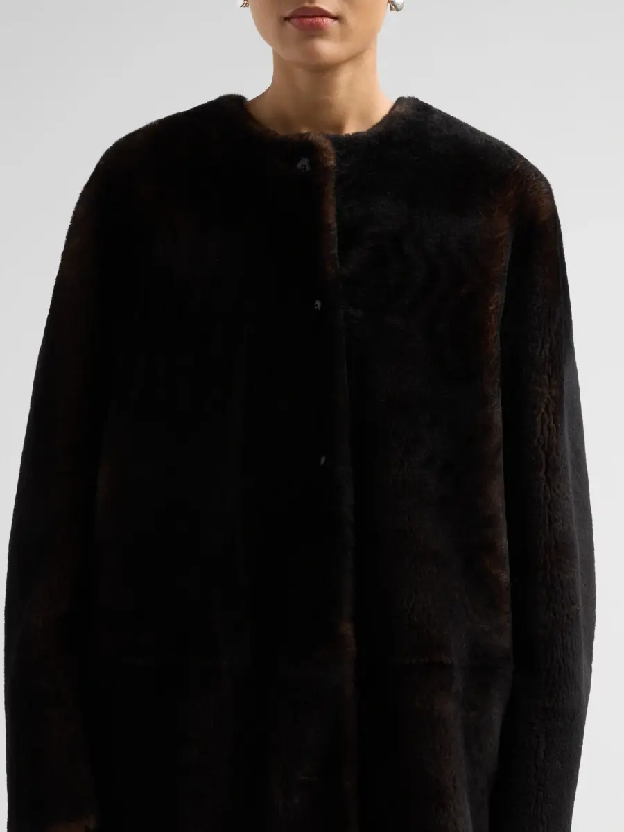 Loulou de Saison Women's Elba Oval-Shaped Shearling Coat | Thumbnail 5 Loulou de Saison Women's Elba Oval-Shaped Shearling Coat | Thumbnail 5