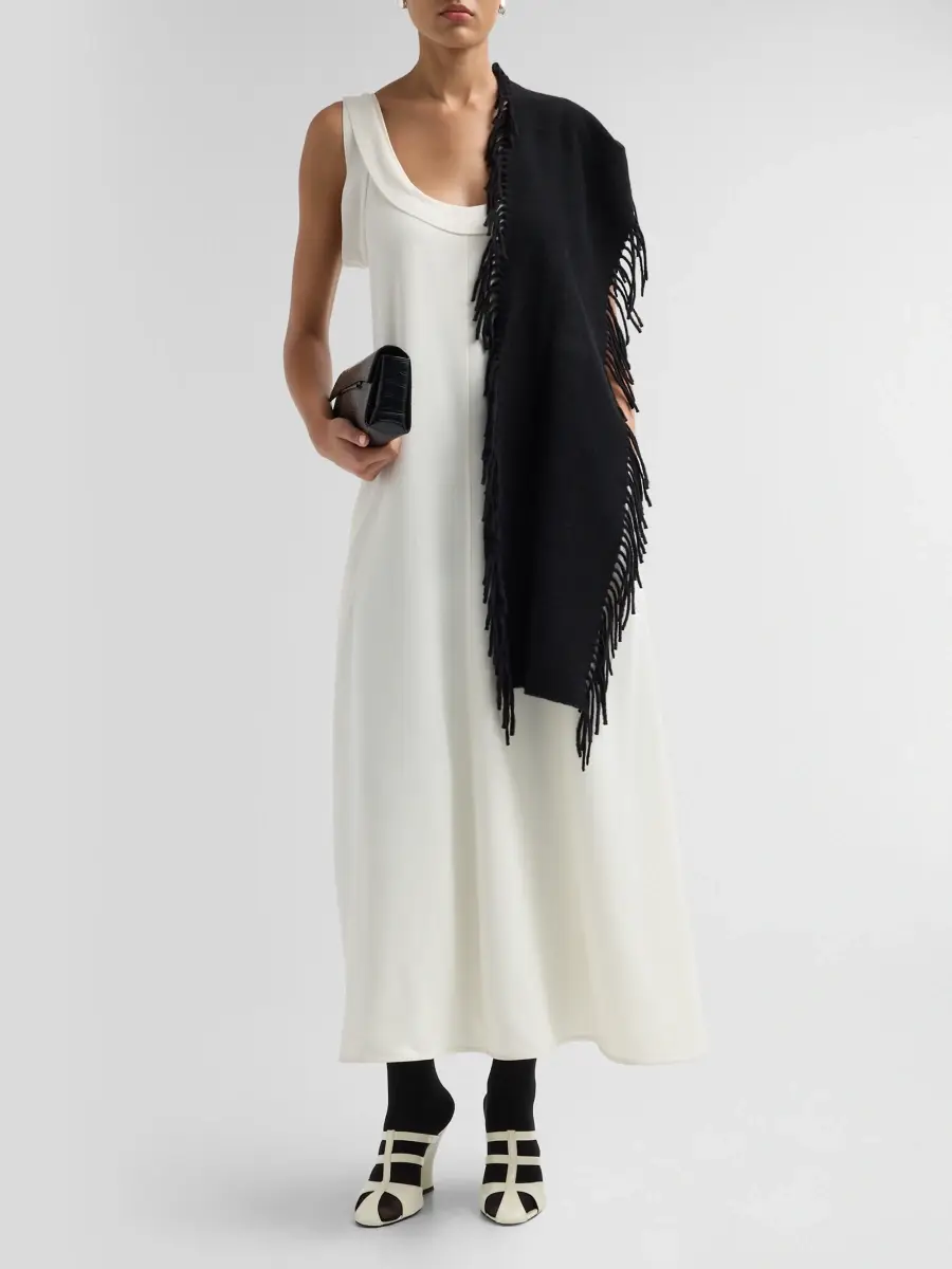 TOTEME Women's Cashmere Tassel Scarf | Thumbnail 2