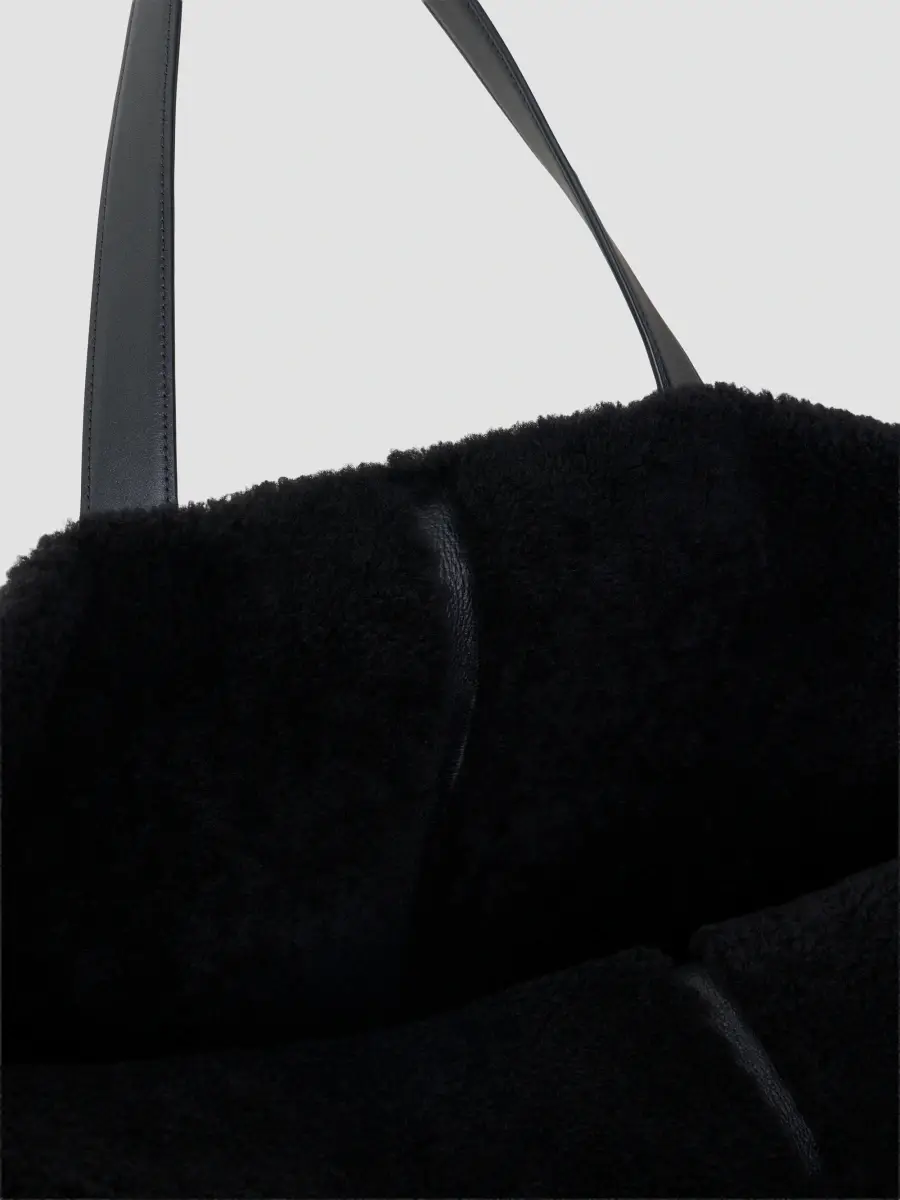 Akris Women's Ai Reversible Leather & Shearling Tote Bag | Thumbnail 7