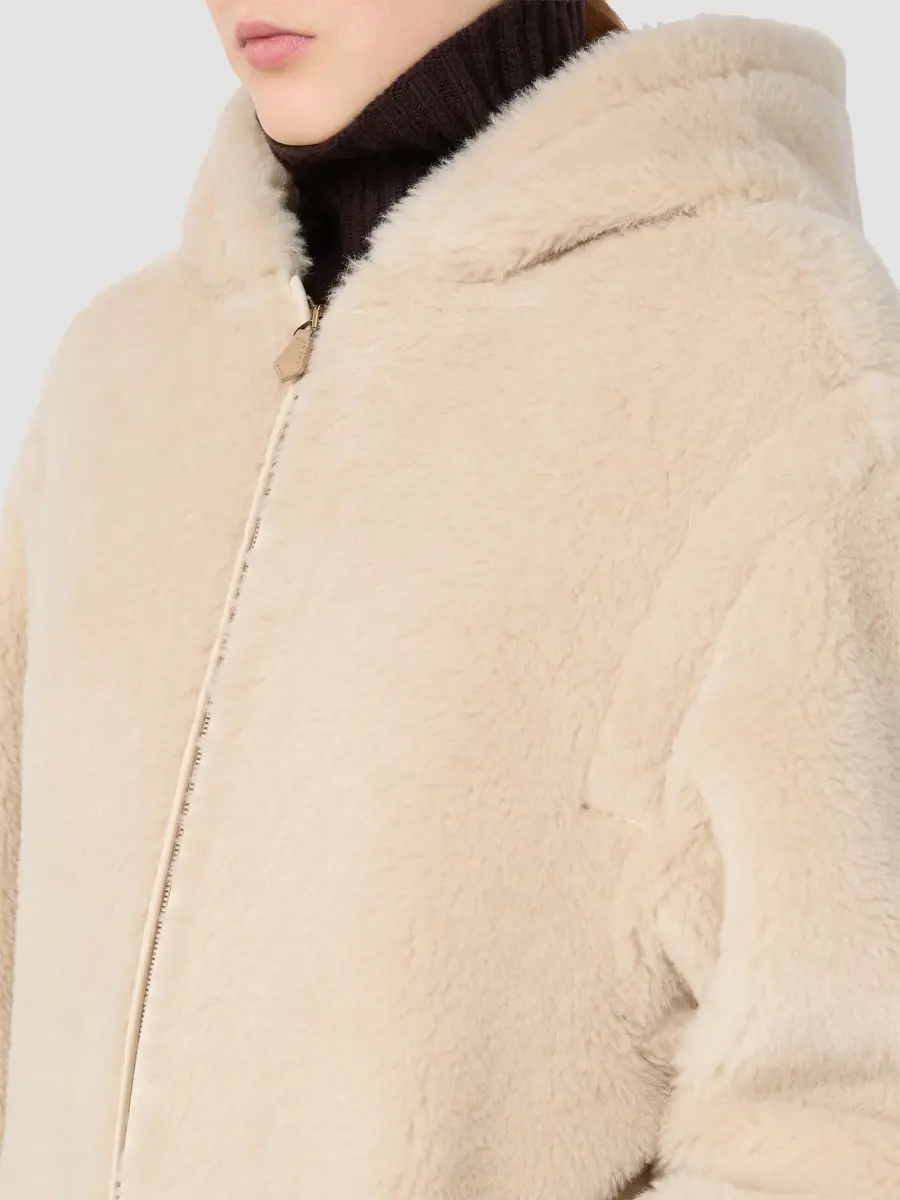 Max Mara Women's Alpaca and Wool Teddy Fabric Hooded Coat | Thumbnail 6 Max Mara Women's Alpaca and Wool Teddy Fabric Hooded Coat | Thumbnail 6