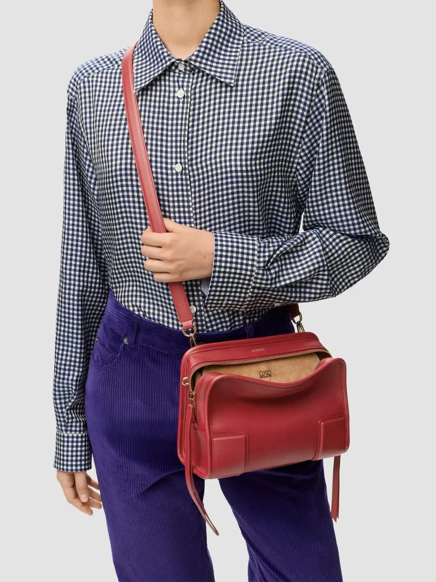 Loewe Women's Amazona Small Leather Top Handle Bag | Thumbnail 3
