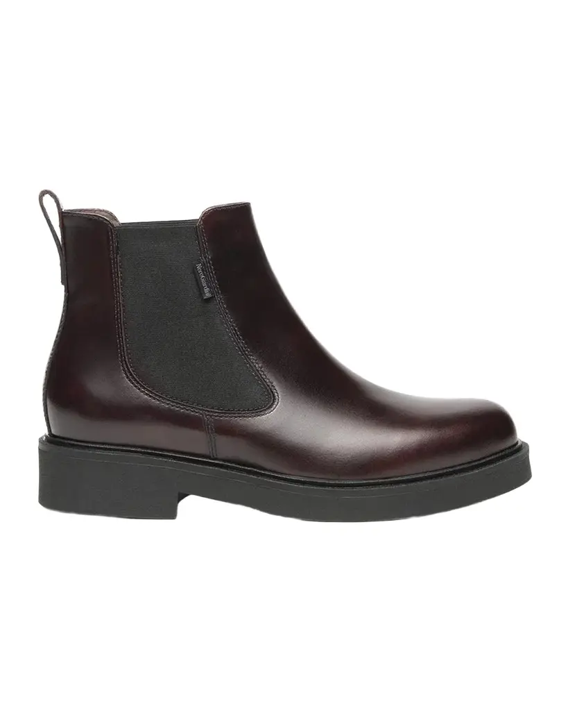 NeroGiardini Leather Chelsea Ankle Booties