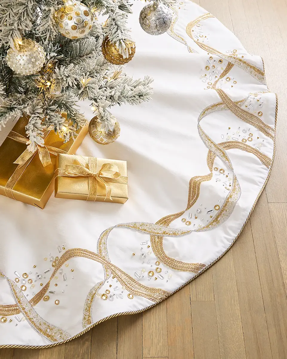 Kim Seybert Shimmer Arc Beaded Tree Skirt
