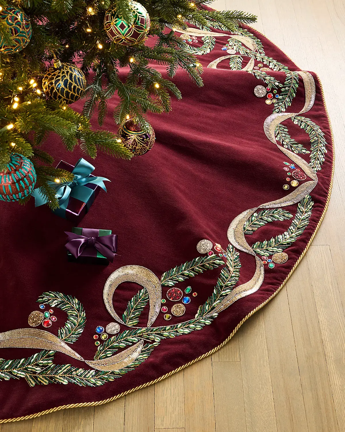 Kim Seybert Jeweled Plumes Beaded Tree Skirt