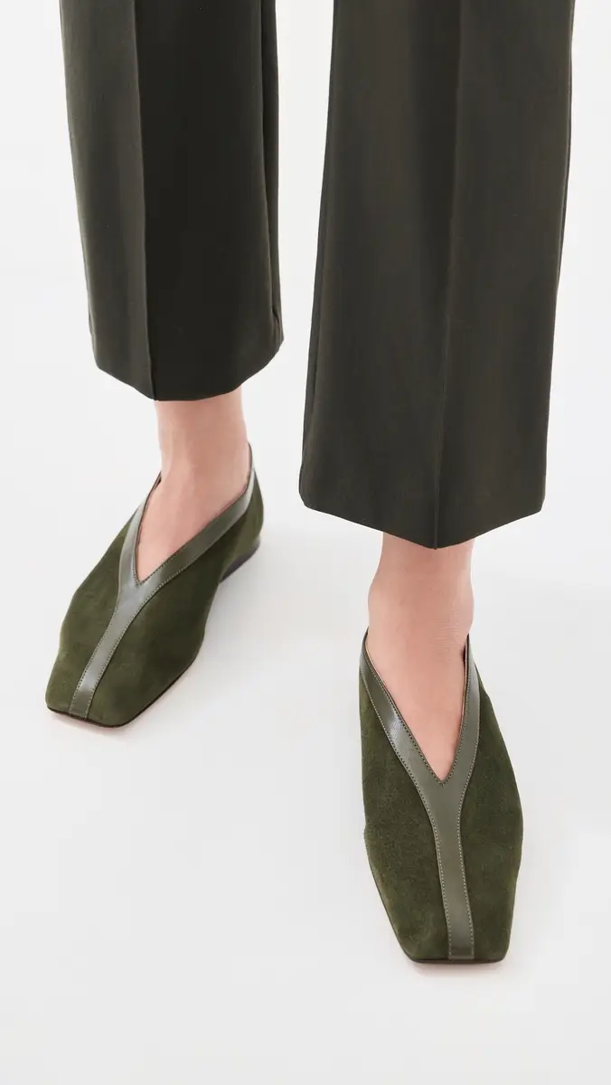 MANSUR GAVRIEL Contorno Square V Flats | Thumbnail 3 MANSUR GAVRIEL Contorno Square V Flats | Thumbnail 3
