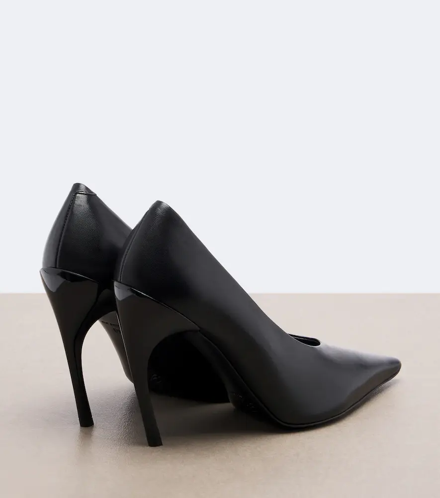 Roger Vivier Choc leather pumps | Thumbnail 3 Roger Vivier Choc leather pumps | Thumbnail 3
