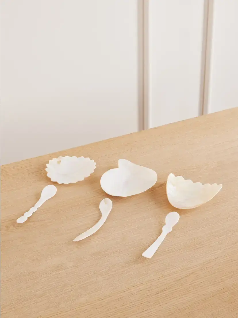 The Mother Of All Pearls Set Of Three Spoons And Dishes The Mother Of All Pearls Set Of Three Spoons And Dishes