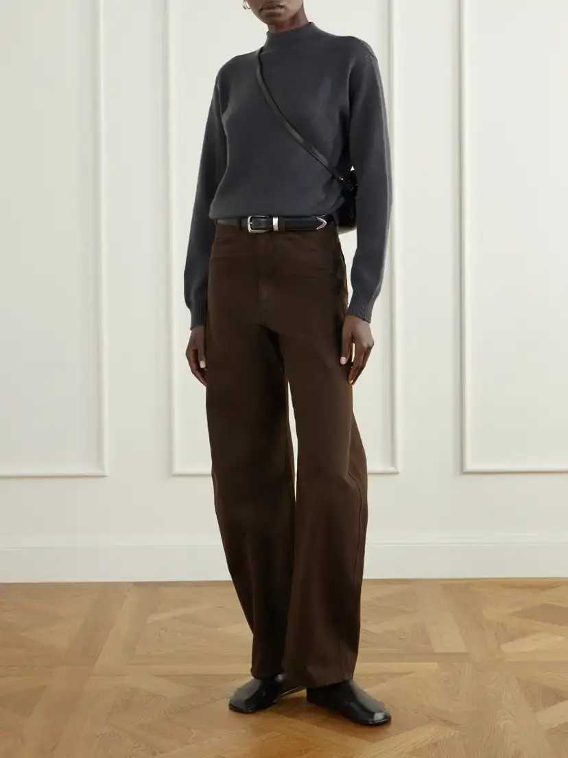 Lemaire Reversible Cashmere Sweater | Thumbnail 2 Lemaire Reversible Cashmere Sweater | Thumbnail 2