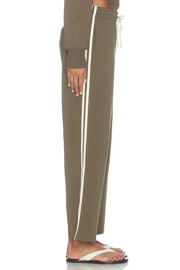 perfectwhitetee Claud Travel Track Pant | Thumbnail 4 perfectwhitetee Claud Travel Track Pant | Thumbnail 4