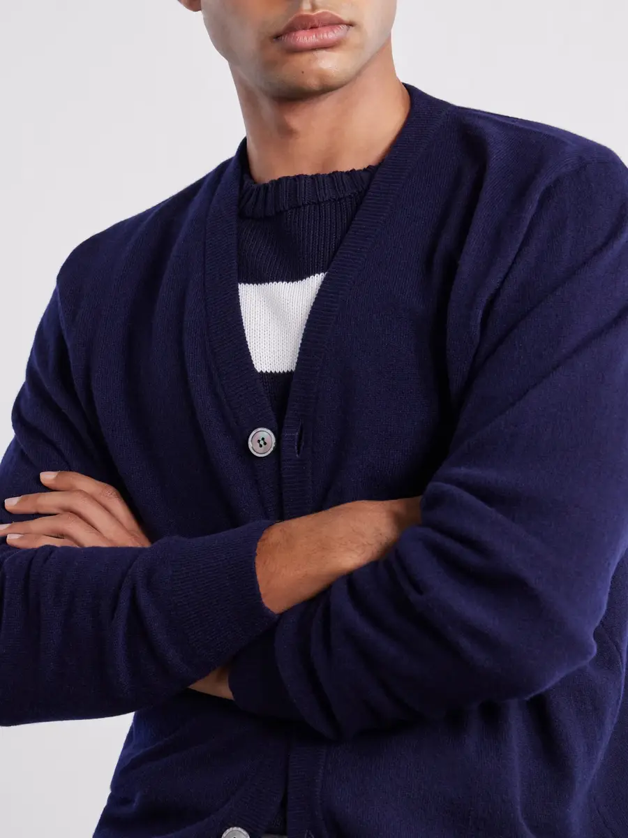 Begg & Co Heriot Cashmere Cardigan - Men | Thumbnail 5 Begg & Co Heriot Cashmere Cardigan - Men | Thumbnail 5