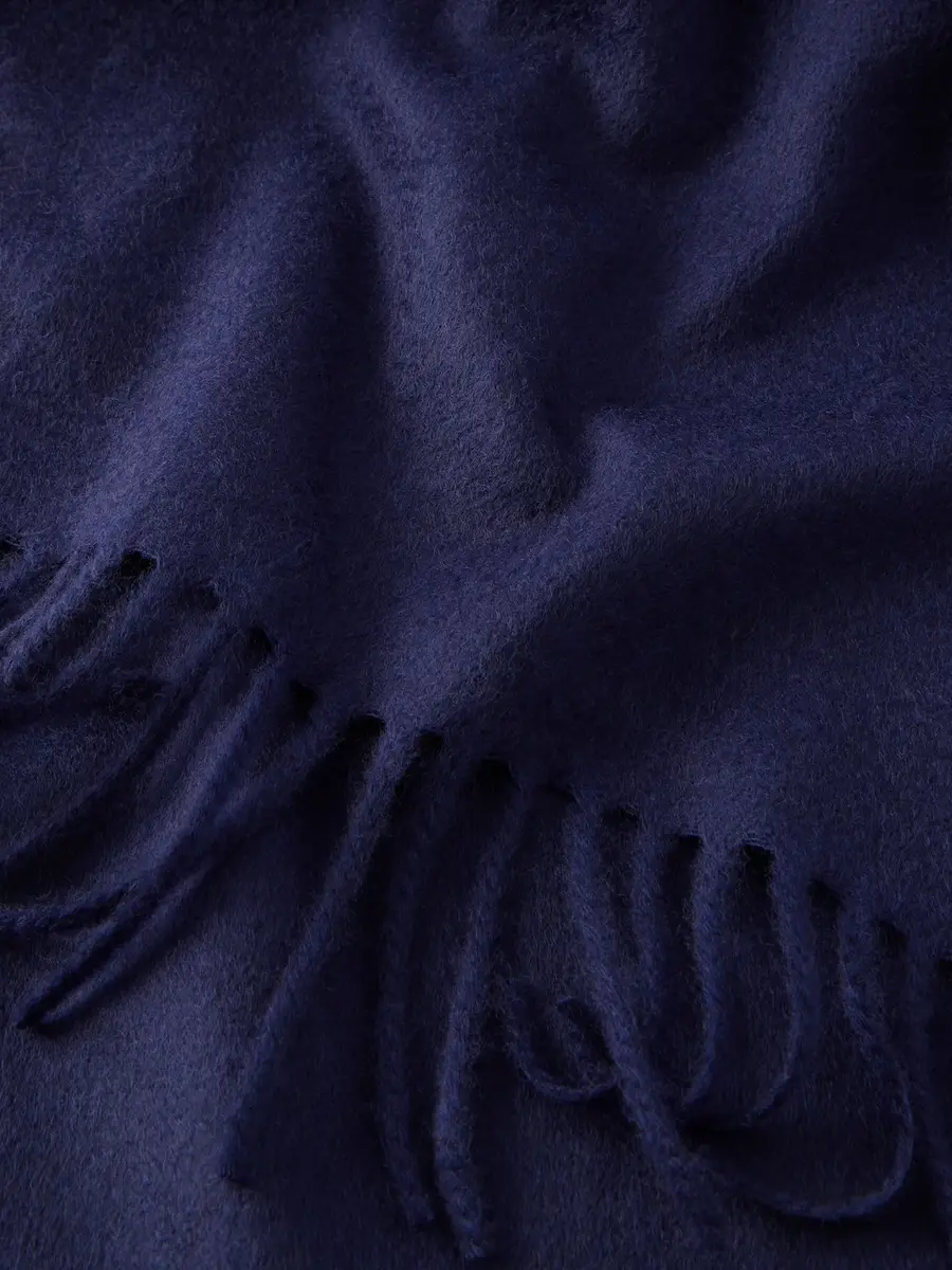 Begg & Co Arran Fringed Brushed-Cashmere Scarf - Men | Thumbnail 4
