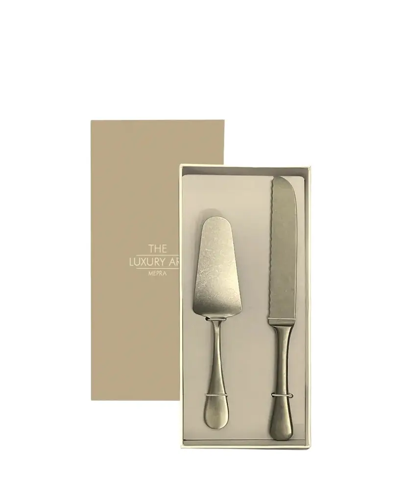 Vintage-Style 2-Piece Cake Set Vintage-Style 2-Piece Cake Set
