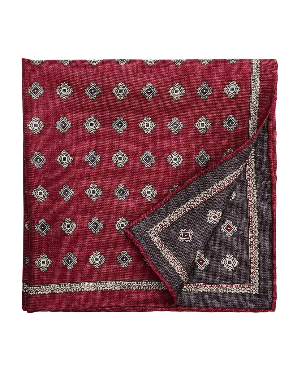 Brunello Cucinelli Men's Silk Medallion Pocket Square | Thumbnail 2 Brunello Cucinelli Men's Silk Medallion Pocket Square | Thumbnail 2