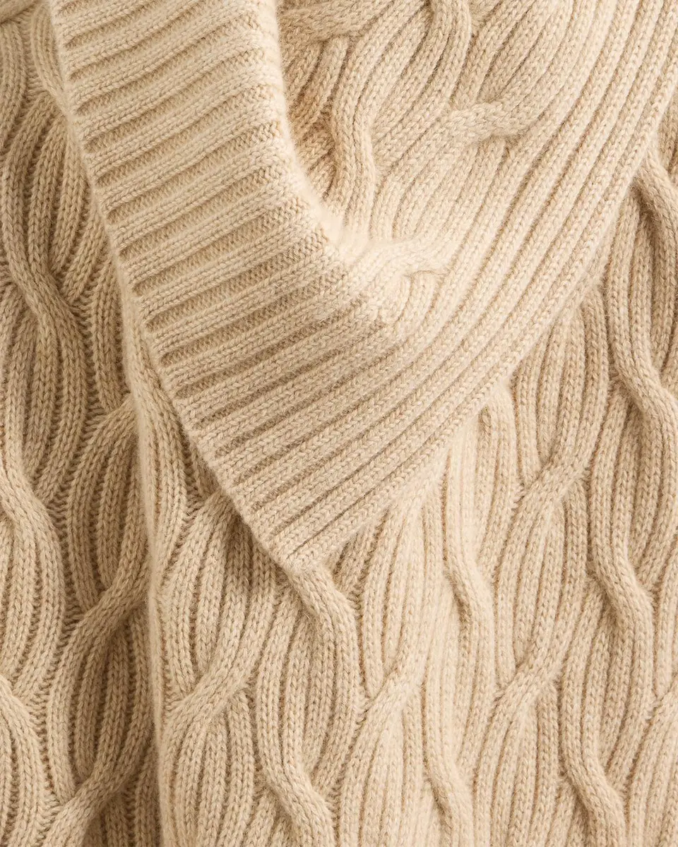 Sofia Cashmere Modern Cable-Knit Cashmere Throw, 56" x 72" | Thumbnail 4 Sofia Cashmere Modern Cable-Knit Cashmere Throw, 56" x 72" | Thumbnail 4