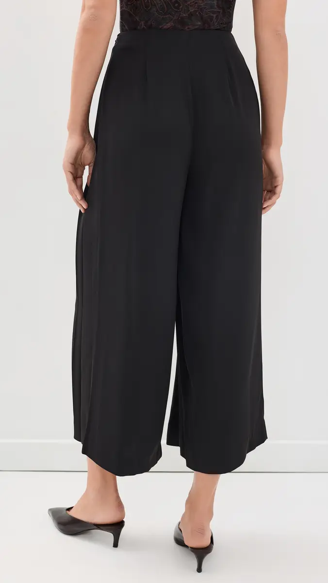 L'Agence Novalynn Crop Pleated Pants | Thumbnail 3 L'Agence Novalynn Crop Pleated Pants | Thumbnail 3