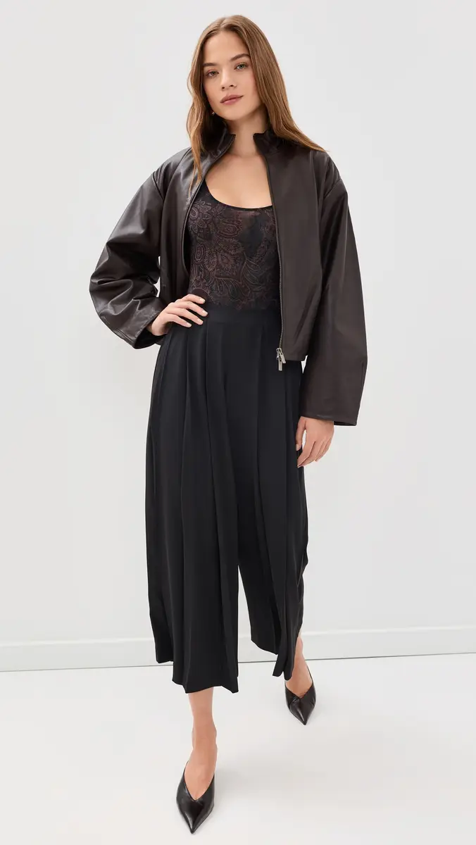 L'Agence Novalynn Crop Pleated Pants | Thumbnail 5 L'Agence Novalynn Crop Pleated Pants | Thumbnail 5