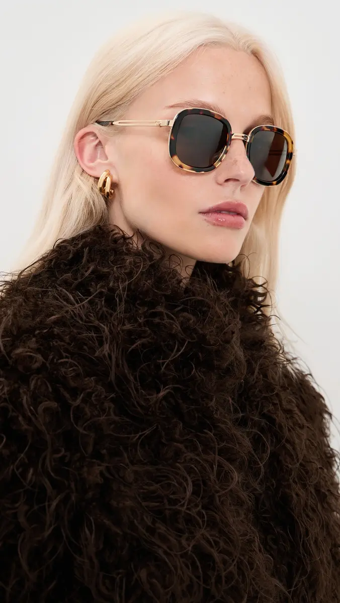 Valentino VG0062S Sunglasses | Thumbnail 3