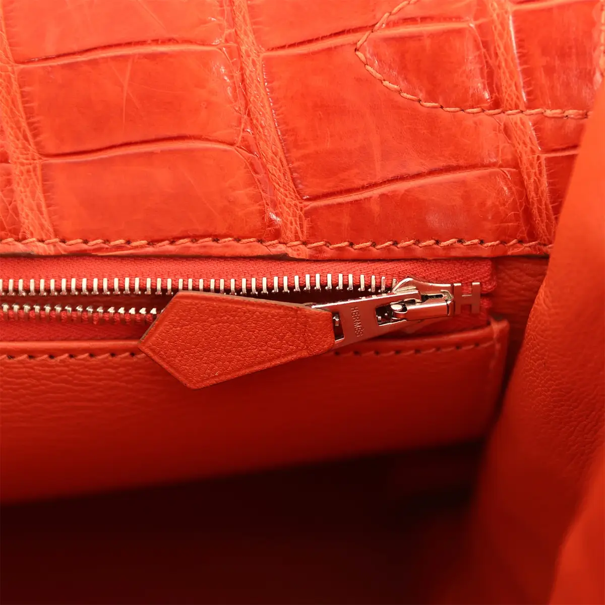 HERMÈS Pre-owned Hermes Kelly Retourne 40 Sanguine Matte Porosus Crocodile Palladium Hardware | Thumbnail 9 HERMÈS Pre-owned Hermes Kelly Retourne 40 Sanguine Matte Porosus Crocodile Palladium Hardware | Thumbnail 9