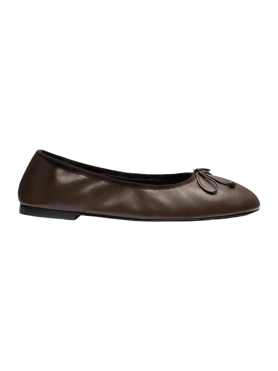 Stuart Weitzman Women's Nia Ruched Leather Ballet Flats