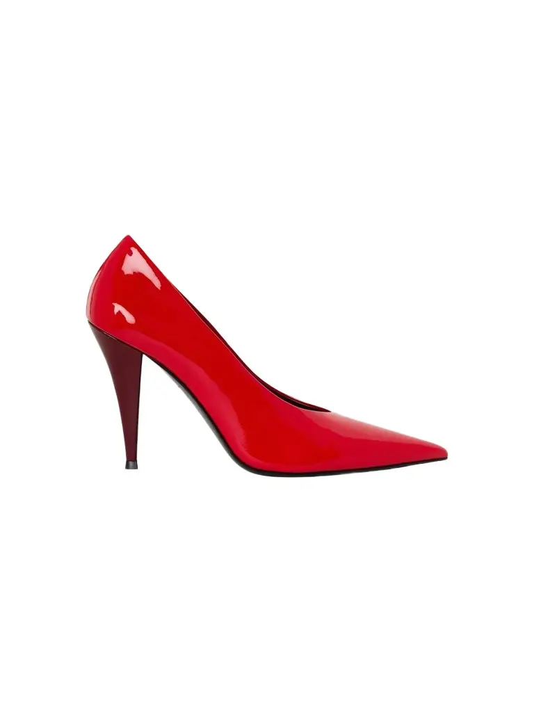 Givenchy Women's Pointy Pumps in Patent Leather - Vermillon