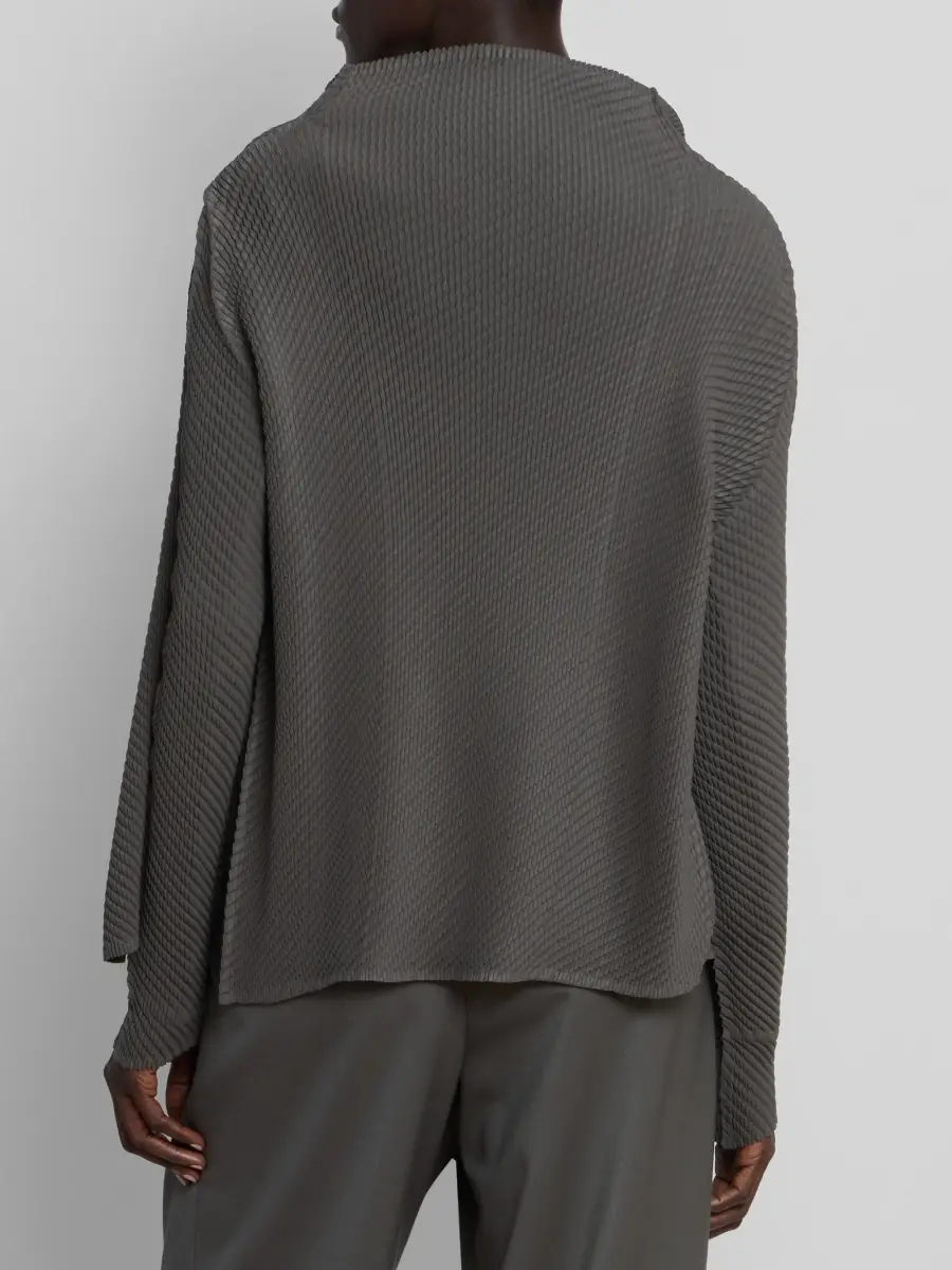 Issey Miyake Women's Misty Pleats Cardigan | Thumbnail 3 Issey Miyake Women's Misty Pleats Cardigan | Thumbnail 3