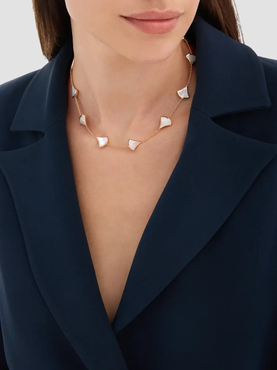 BVLGARI Women's Divas' Dream 18K Rose Gold & Mother-Of-Pearl Necklace | Thumbnail 2
