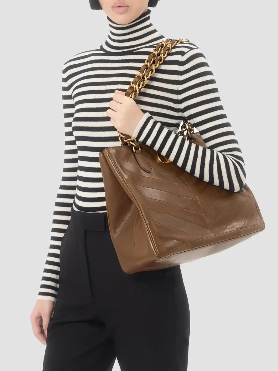 Valentino Women's Laseine Shopping Bag in Nappa Leather with a Chevron Pattern | Thumbnail 3 Valentino Women's Laseine Shopping Bag in Nappa Leather with a Chevron Pattern | Thumbnail 3