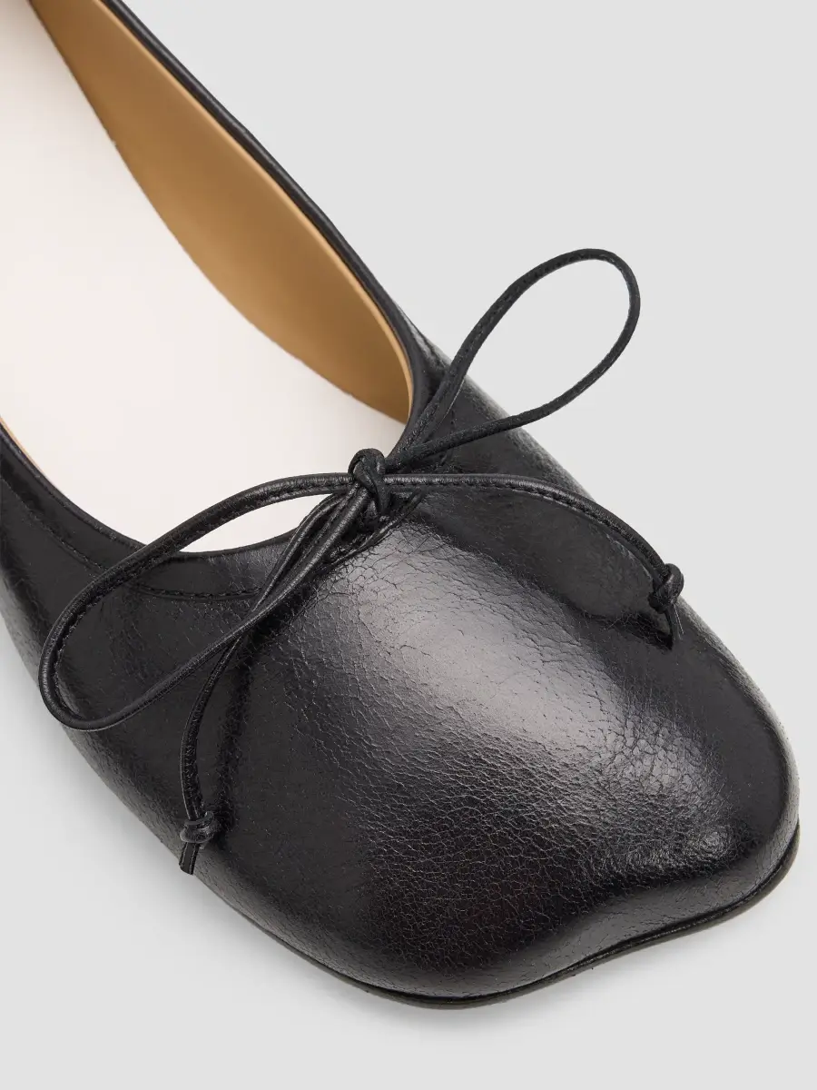 MM6 MAISON MARGIELA Women's Bow-Detail 30MM Leather Pumps | Thumbnail 5 MM6 MAISON MARGIELA Women's Bow-Detail 30MM Leather Pumps | Thumbnail 5