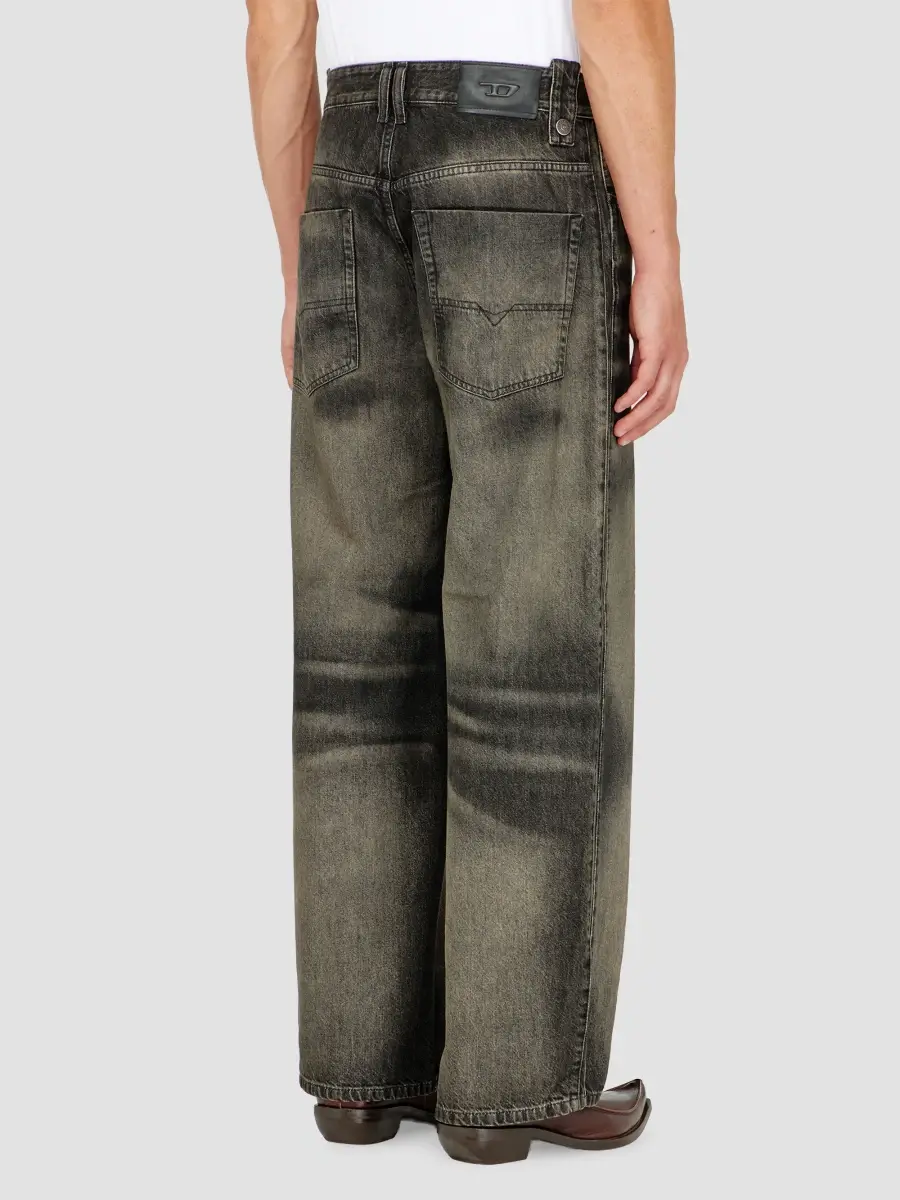 Diesel Men's 1982 Hakou Wide-Leg Jeans | Thumbnail 3 Diesel Men's 1982 Hakou Wide-Leg Jeans | Thumbnail 3
