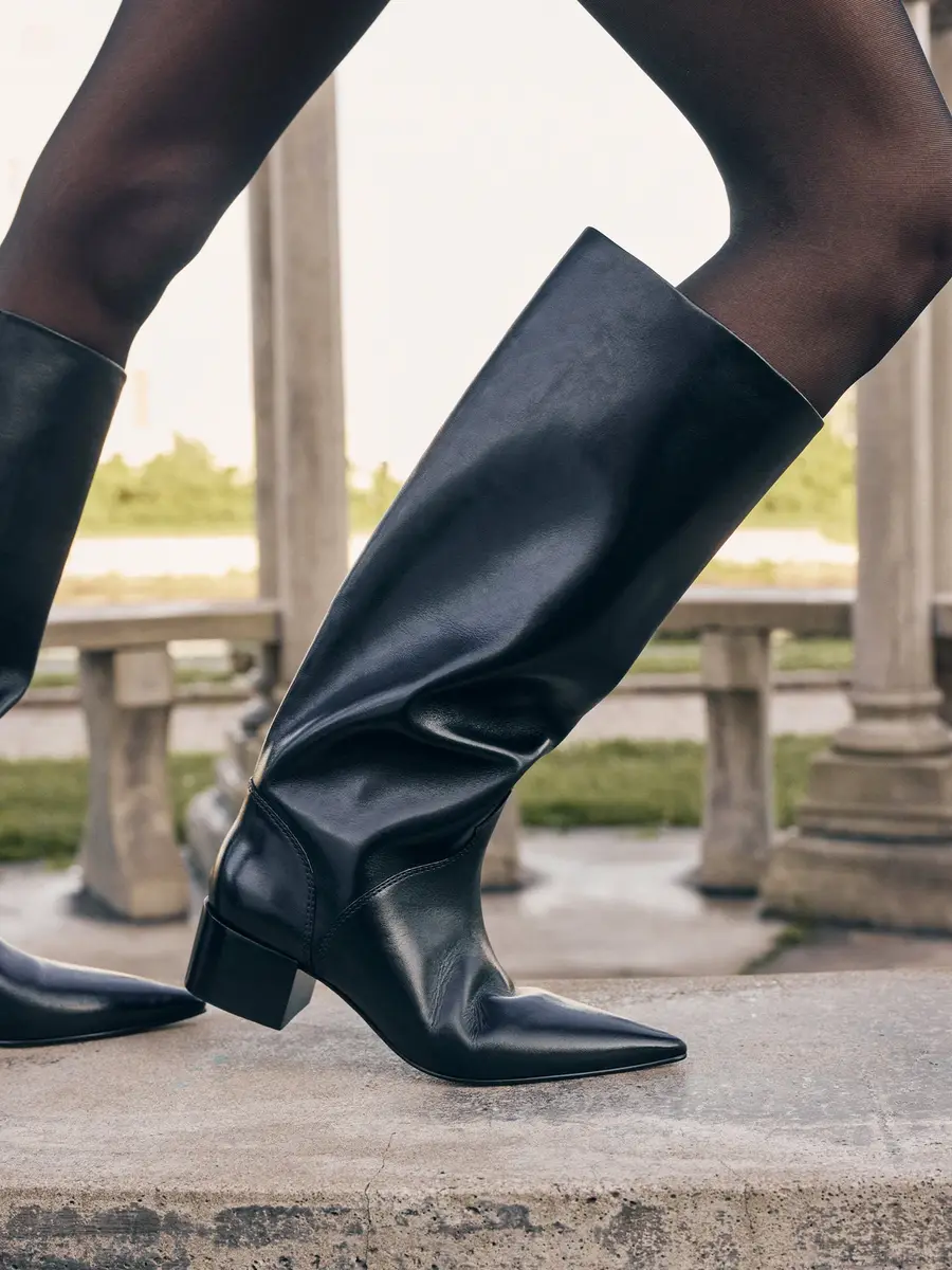 Black Suede Studio Alba 45 Boots | Thumbnail 2