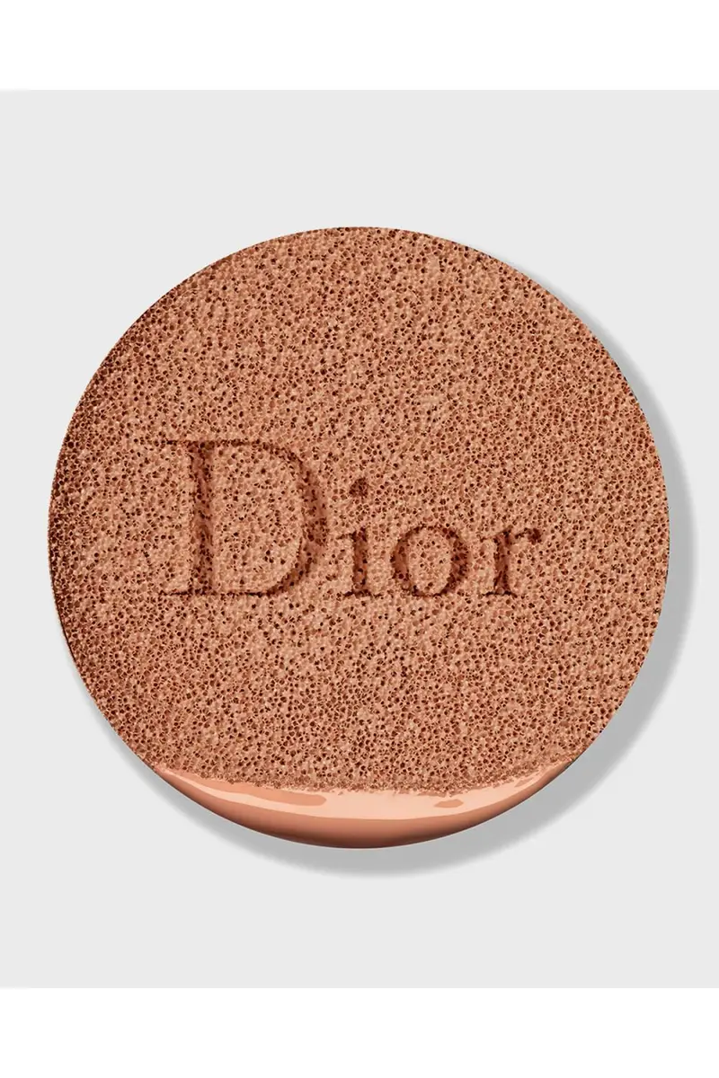 Dior Capture Totale Dreamskin Fresh & Perfect Cushion Foundation SPF 50 Refill | Thumbnail 5 Dior Capture Totale Dreamskin Fresh & Perfect Cushion Foundation SPF 50 Refill | Thumbnail 5