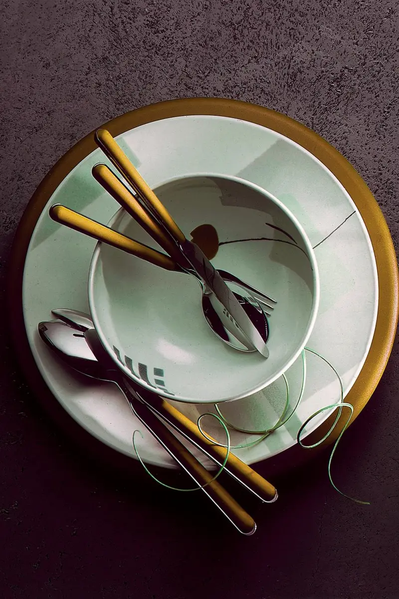 Mepra Fantasia Mustard 20-Piece Flatware Set | Thumbnail 4
