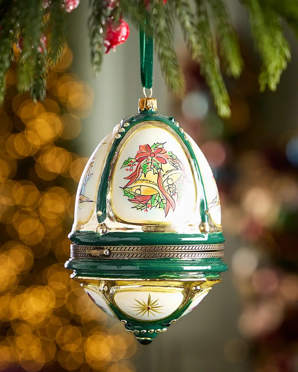 Komozja Baby Jesus in Hinged Egg Christmas Ornament with Stand | Thumbnail 4 Komozja Baby Jesus in Hinged Egg Christmas Ornament with Stand | Thumbnail 4