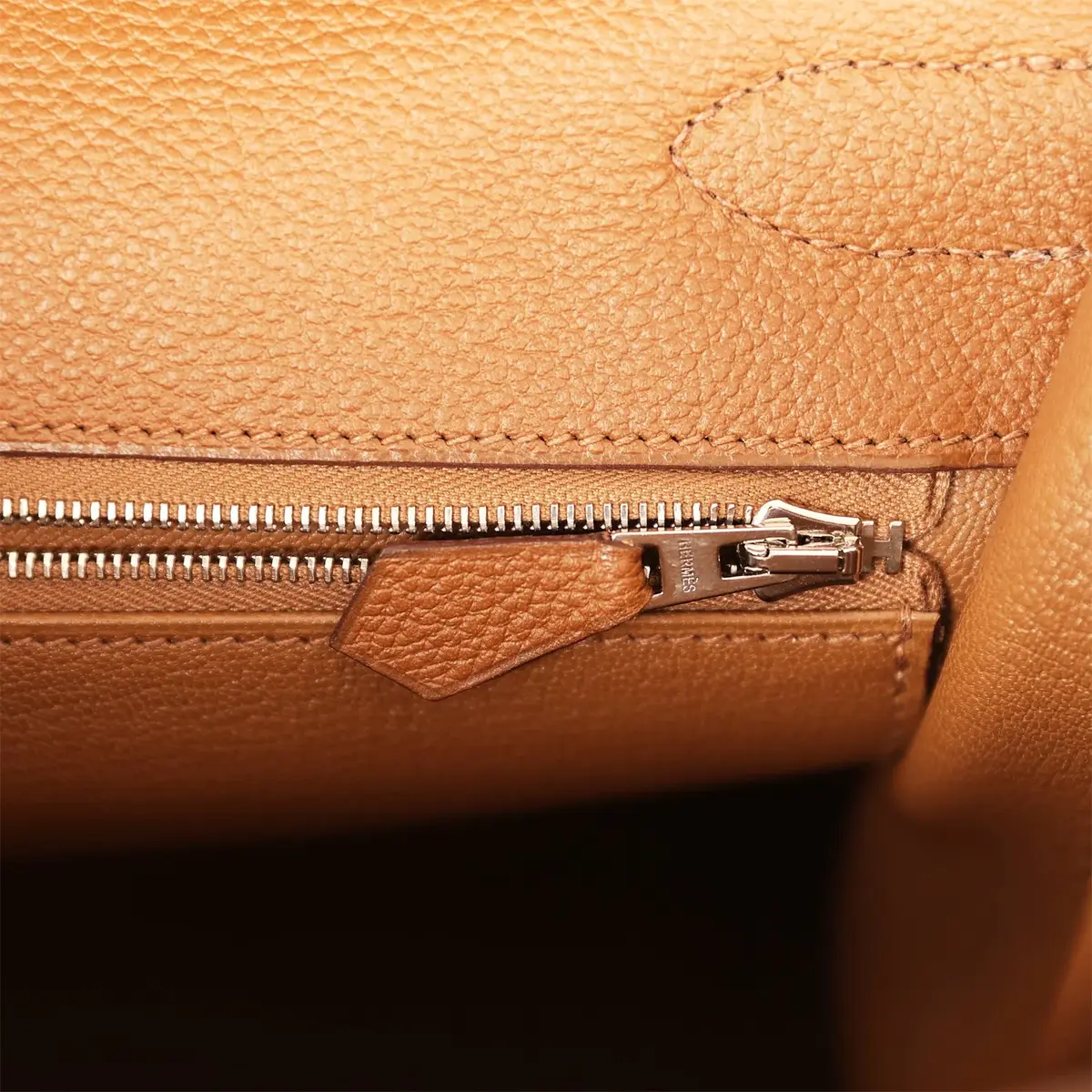 HERMÈS Pre-owned Hermes Kelly Sellier 42 Maxi Alezan Buffalo Palladium Hardware | Thumbnail 9