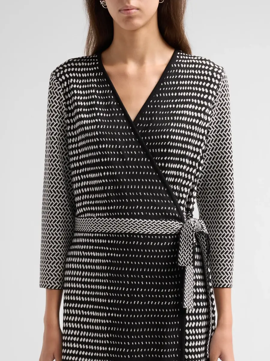 Ming Wang Women's Monochrome Midi Wrap Dress | Thumbnail 5