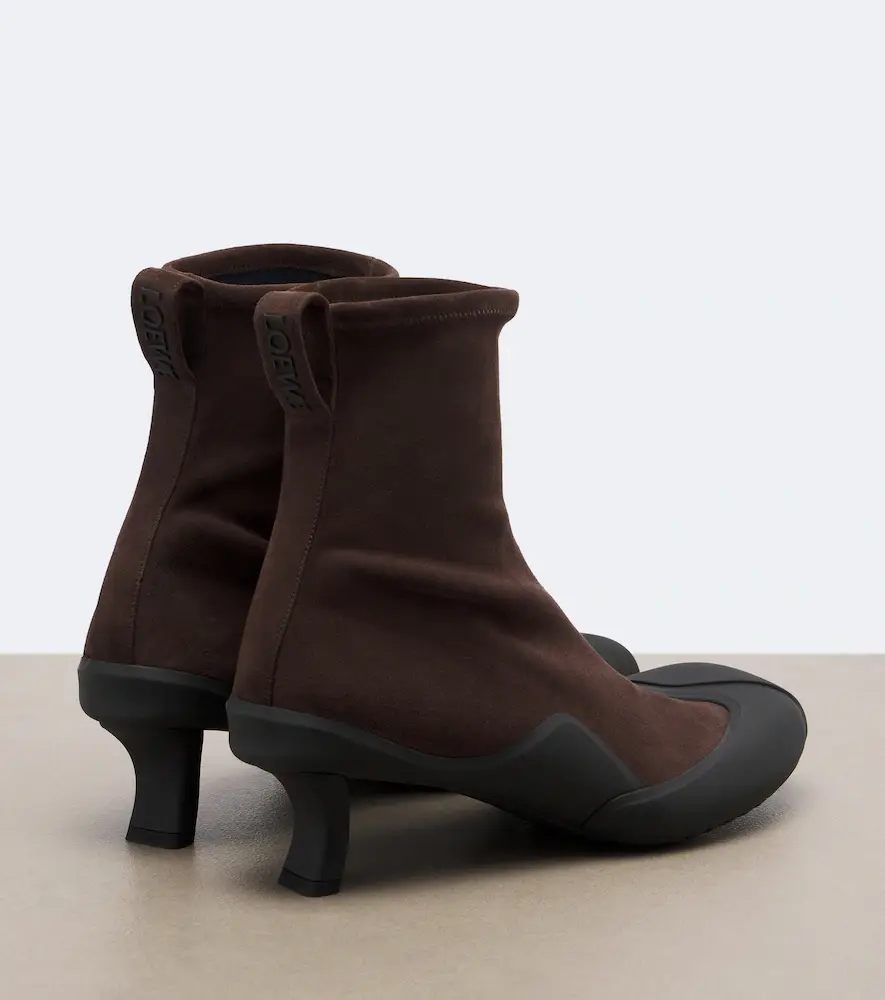 Loewe Dive suede ankle boots | Thumbnail 2 Loewe Dive suede ankle boots | Thumbnail 2