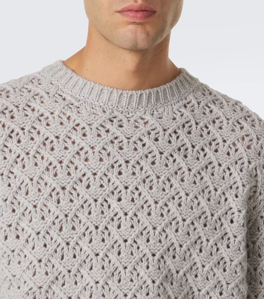 Valentino Garavani Wool and cashmere sweater | Thumbnail 6 Valentino Garavani Wool and cashmere sweater | Thumbnail 6