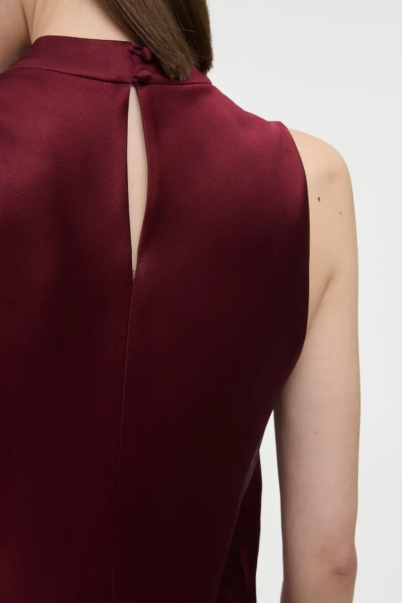 Gabriela Hearst Melina Top in Bordeaux Silk Satin | Thumbnail 5 Gabriela Hearst Melina Top in Bordeaux Silk Satin | Thumbnail 5