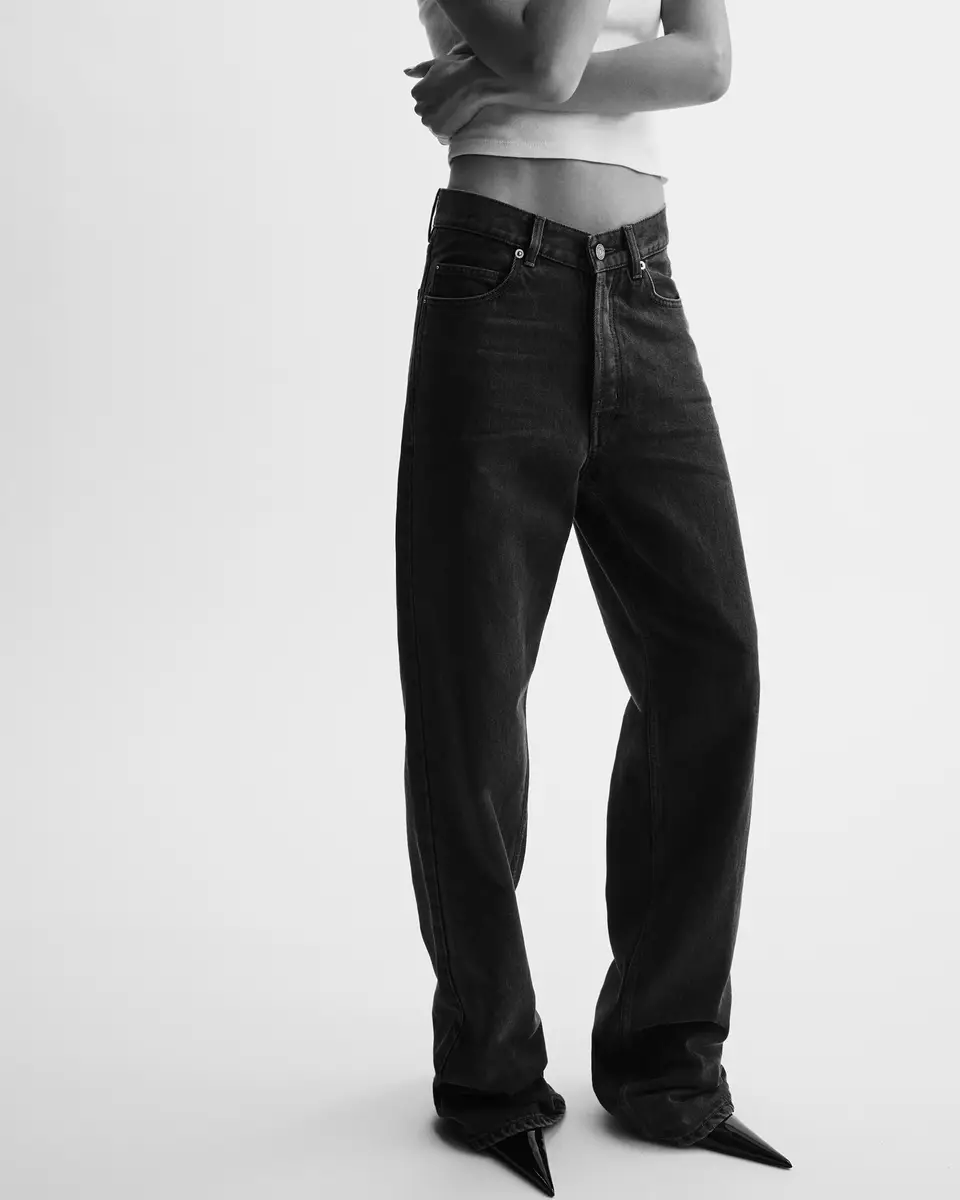 Yves Saint Laurent v-waist baggy jeans | Thumbnail 2 Yves Saint Laurent v-waist baggy jeans | Thumbnail 2