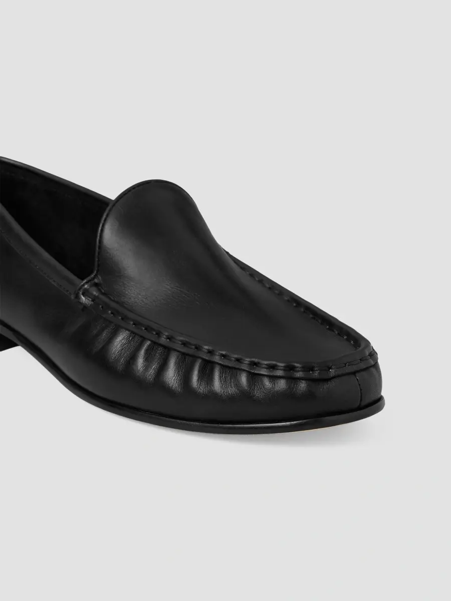 Tory Burch Women's Ruched Leather Loafers | Thumbnail 4 Tory Burch Women's Ruched Leather Loafers | Thumbnail 4