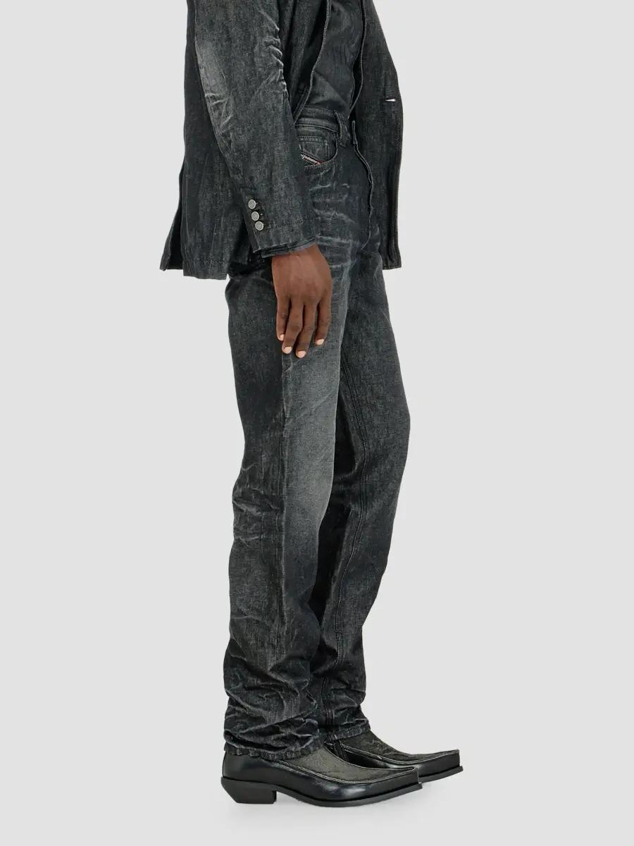 Diesel Men's Voeed Stacked Straight Jeans | Thumbnail 5 Diesel Men's Voeed Stacked Straight Jeans | Thumbnail 5