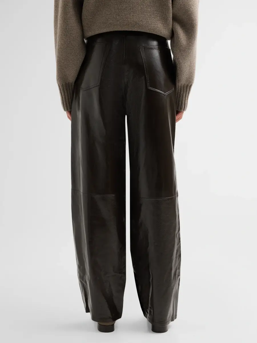RÓHE Women's Bruun Lacquer Leather Baggy Trousers | Thumbnail 3