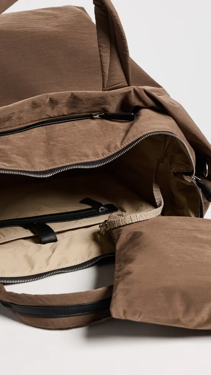 Vee Collective Essence Weekender Tote | Thumbnail 6 Vee Collective Essence Weekender Tote | Thumbnail 6